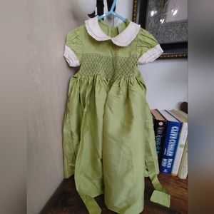 Girls dress
